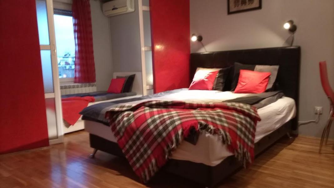 Savinac Apartman U Srcu Beograda, Trg Slavija Buitenkant foto