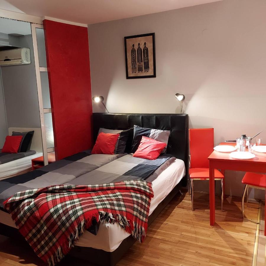 Savinac Apartman U Srcu Beograda, Trg Slavija Buitenkant foto