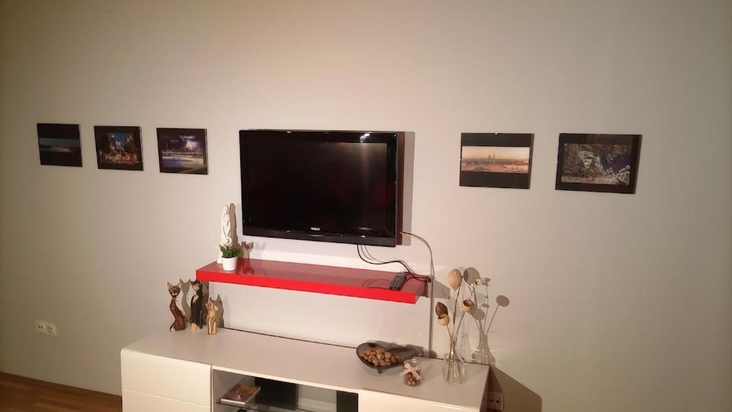 Savinac Apartman U Srcu Beograda, Trg Slavija Buitenkant foto